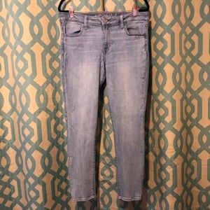 American Eagle Light Wash Jeans